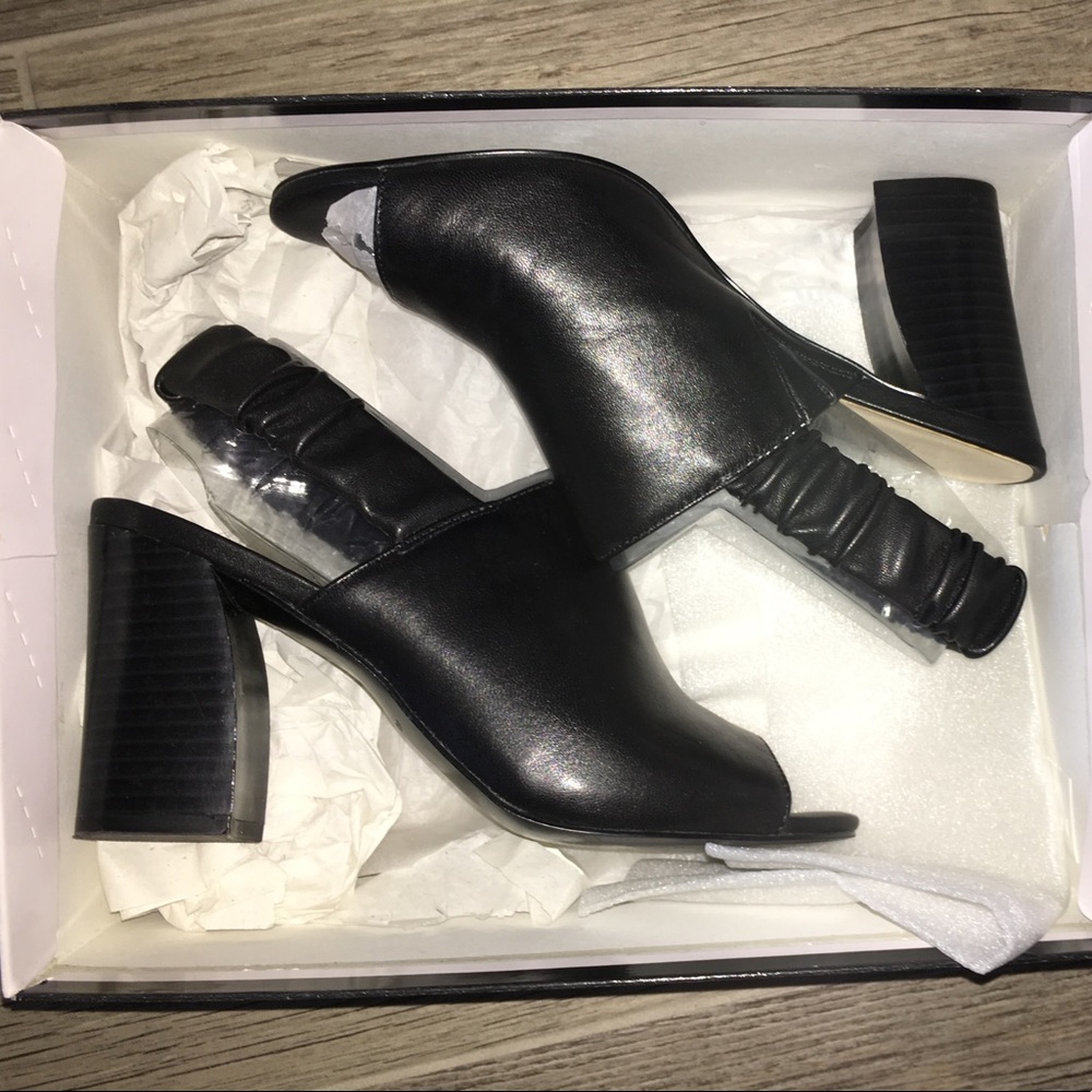 Shoes - Picture 2 of 3